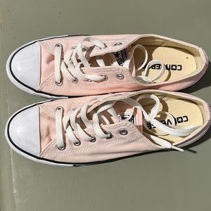 Low Top Chuck Taylor All Star Converse